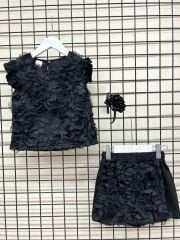 Gül kabartmalı etek şortlu takım