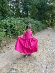 Pembe tasarım elbise