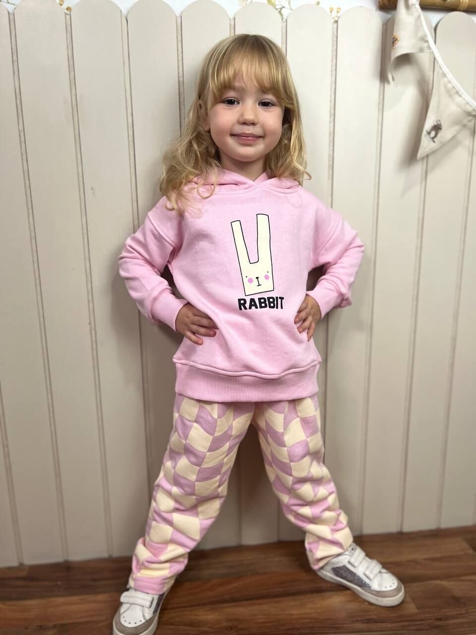 Rabbit kapüşonlu pembe takım