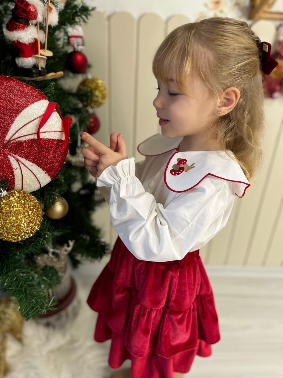 Yeni yıl nakış yaka detaylı kız çocuk etekli takım