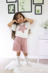 Yıldız detaylı tişört ve kot şortlu takım