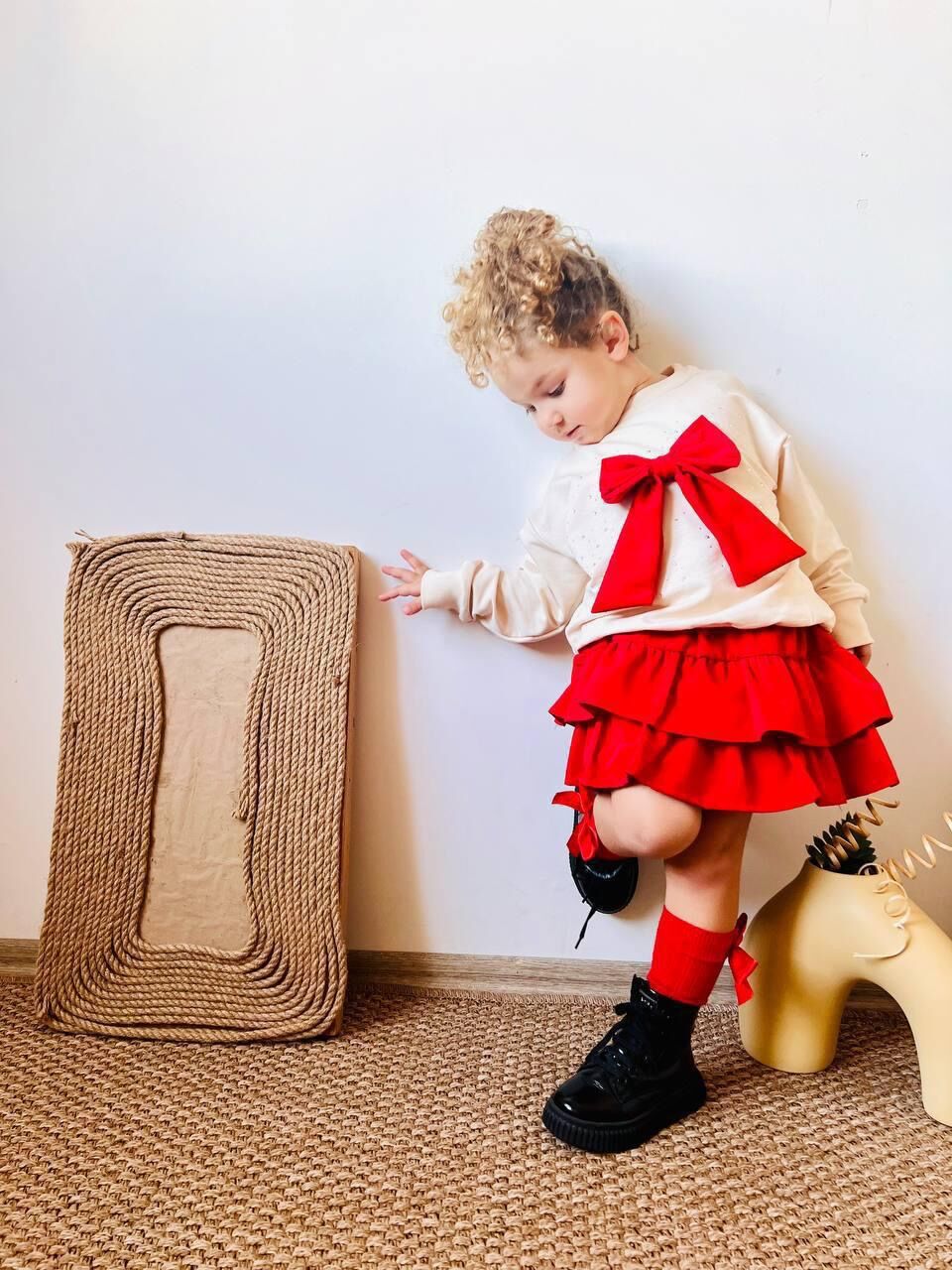 Fiyonk detay kız çocuk etekli takım