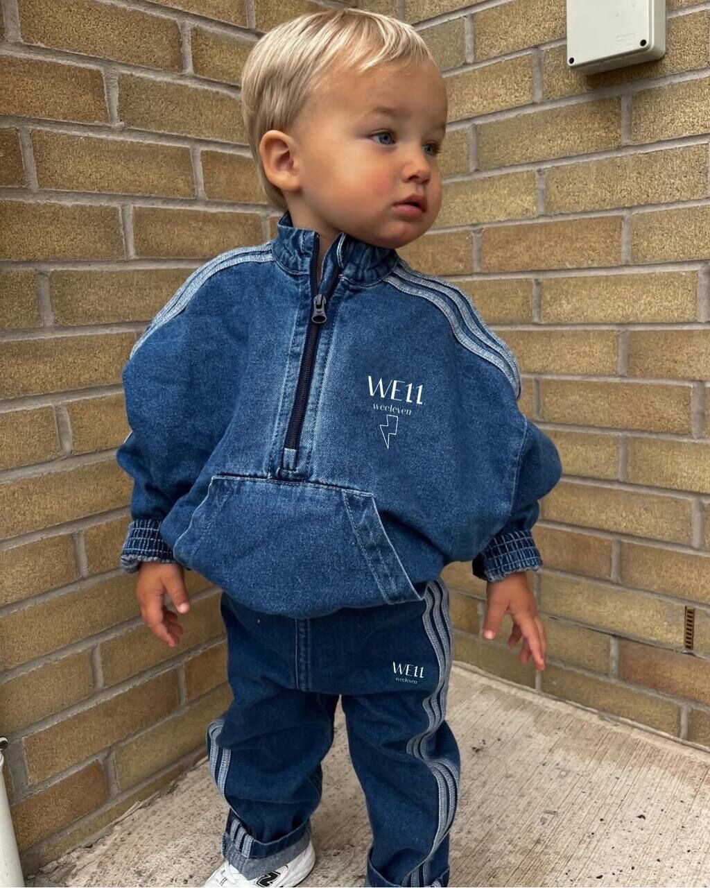 Şerit detaylı kot takım