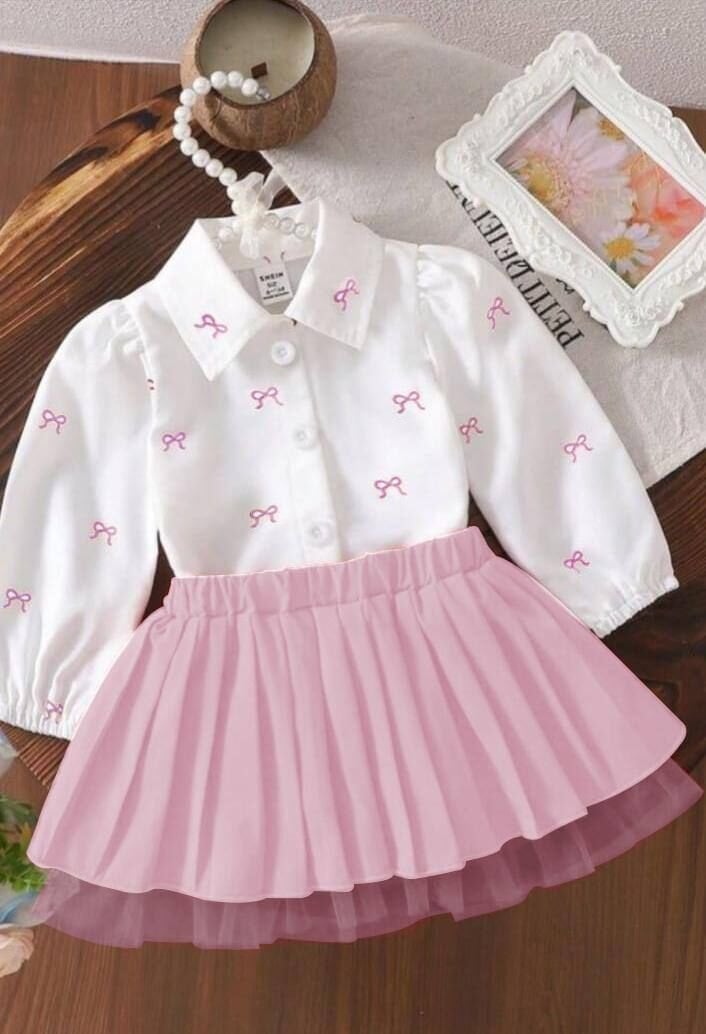 Fiyonk detay gömlek ve etekli takım