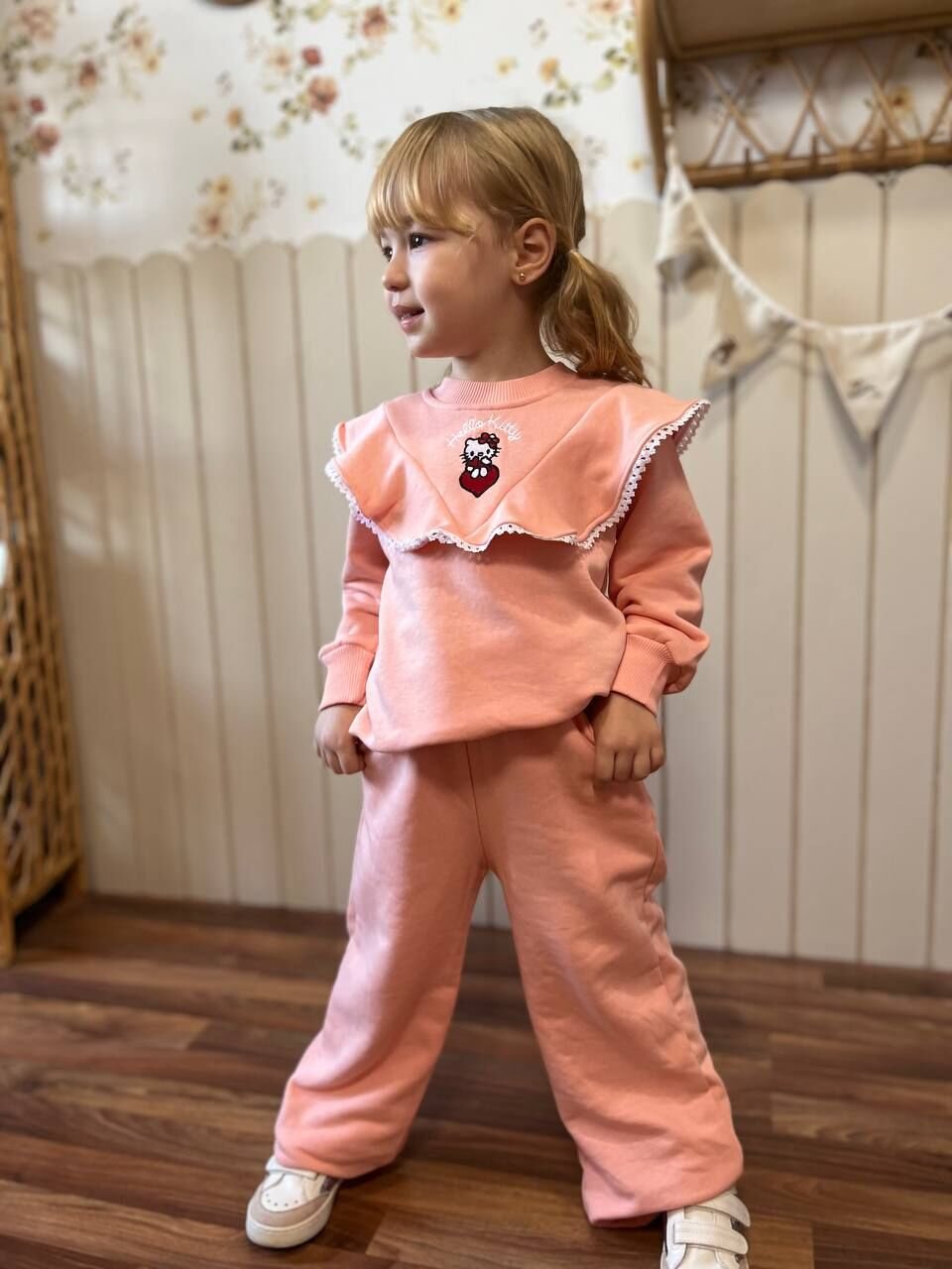 Hello kitty yaka detay pamuklu takım